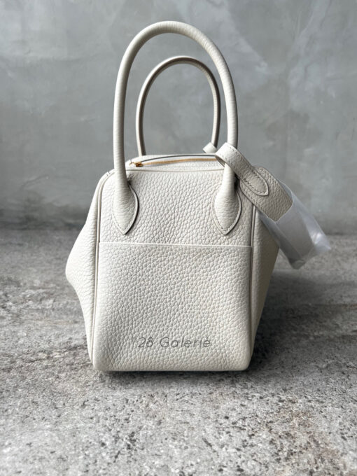 Hermes Beton Lindy 26 in Clemence Leather and Gold Hardware