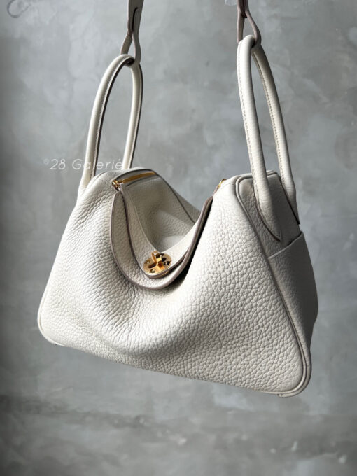 Hermes Beton Lindy 26 in Clemence Leather and Gold Hardware