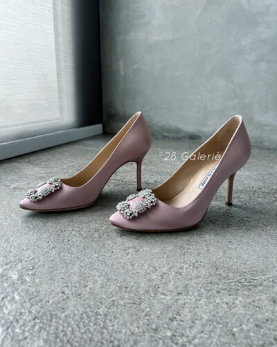 Manolo Blahnik Blush Pink Hangisi Embellished 90 Satin Pumps S36