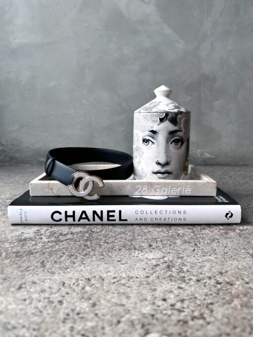 Chanel Logo Belt in Resin Pearl and Calfskin Leather s80