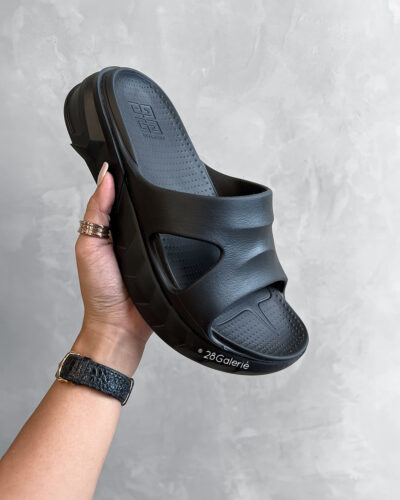 Givenchy Black Rubber Open-Toe Slip-On Marshmallow Sandals in US 9