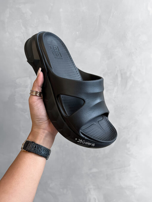 Givenchy Black Rubber Open-Toe Slip-On Marshmallow Sandals in US 9