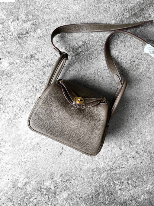 Hermes Etoupe Mini Lindy 20 in Clemence Leather and Gold Hardware