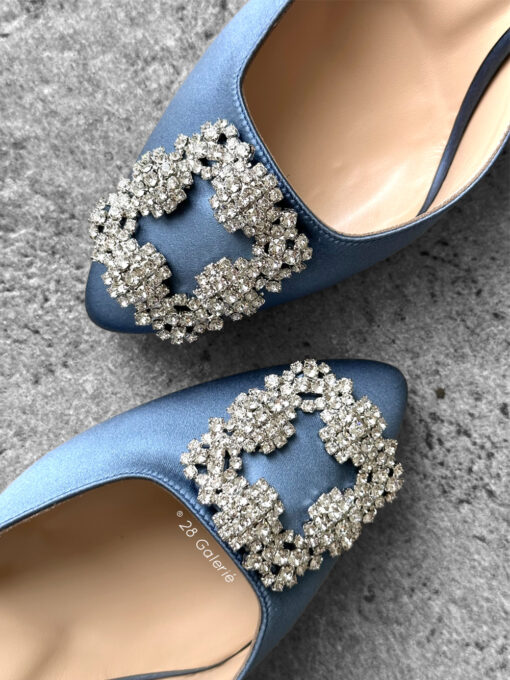 Manolo Blahnik Blue Hangisi 70mm Pumps in Satin Fabric/Leather