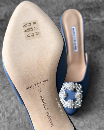 Manolo Blahnik Blue Hangisi 70mm Pumps in Satin Fabric/Leather