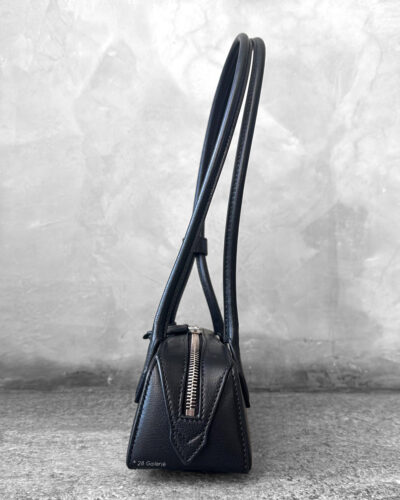 Alaïa Black Small Le Teckel Shoulder Bag in Goatskin Leather and Silver Hardware