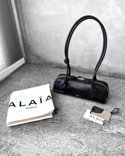 Alaïa Black Small Le Teckel Shoulder Bag in Goatskin Leather and Silver Hardware