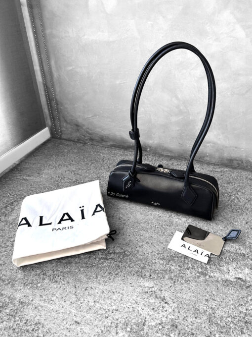 Alaïa Black Small Le Teckel Shoulder Bag in Goatskin Leather and Silver Hardware