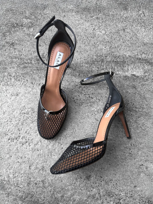 Alaia black High Fishnet Pumps in Mesh