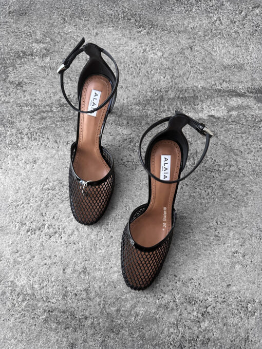 Alaia black High Fishnet Pumps in Mesh