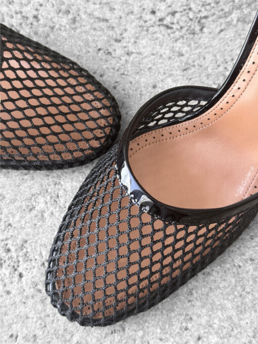 Alaia black High Fishnet Pumps in Mesh