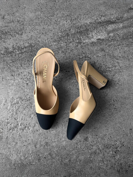 Chanel Beige/Black 3.5” heel Slingback size 36