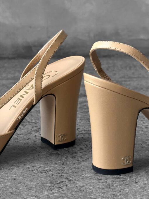 Chanel Beige/Black 3.5” heel Slingback size 36