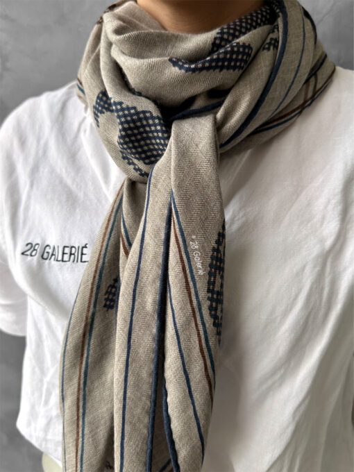 Saut Hermès losange cashmere and silk with hand-rolled edges