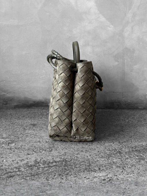 Bottega Veneta Small Andiamo Top Handle Bag in Cypress Intrecciato suede. A refined, structured silhouette showcasing timeless craftsmanship and elegance.