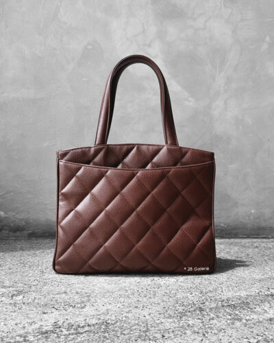 Chanel Brown Vintage Chanel Turnlock totebag in Caviar Leather and Gold Hardware