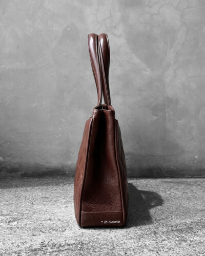 Chanel Brown Vintage Chanel Turnlock totebag in Caviar Leather and Gold Hardware