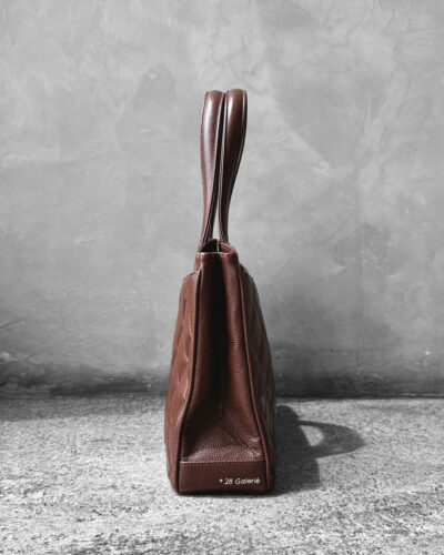 Chanel Brown Vintage Chanel Turnlock totebag in Caviar Leather and Gold Hardware