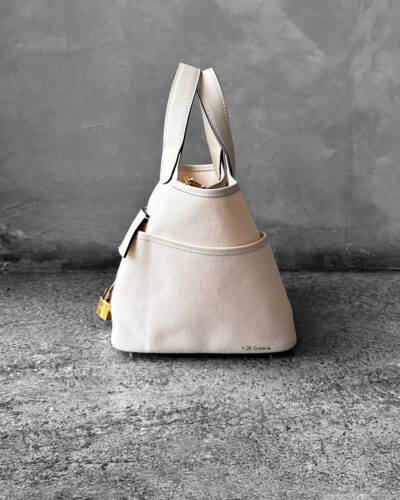 Hermes Nata Picotin 18 Cargo Swift/tToile Canvas and Gold Hardware