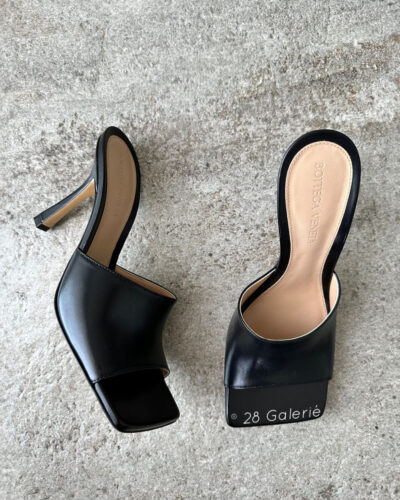 Bottega Veneta Black Stretch Leather Mules