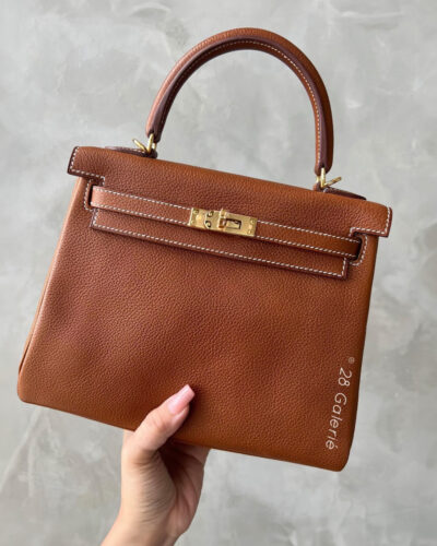 Hermes Kelly 25 in Fauve Barenia Faubourg Leather with White Contrast Stitching and Gold Hardware