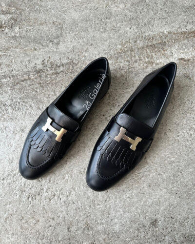 Hermes Kelly Black Mocassins in Calfskin Leather and Gold Hardware s37