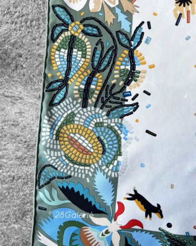 HERMES Vert-De-Gris / Blanc / Multicolor Costume Scarf