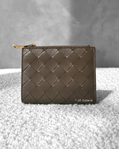 Bottega Veneta Pinecone Wallet in Intrecciato Leather and Gold Hardware