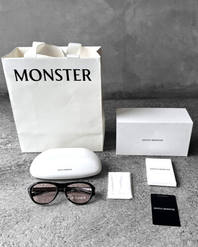 Gentle Monster Black Oaa 01(V) Pilot-frame Glasses