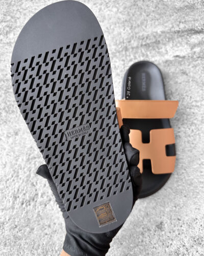 Hermes Naturel Chypre Sandal in Calfskin with Anatomical Rubber Sole