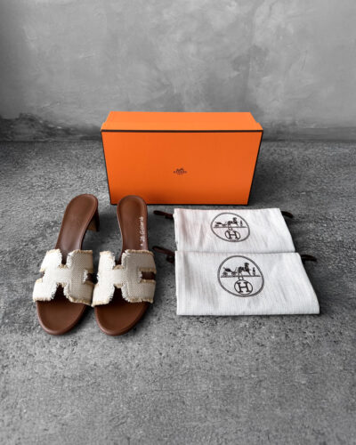 Hermes Beige Femme Oasis en Toile Fabric Slide Sandal