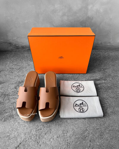 Hermes Naturel 38EU Eze 30 Sandal in Calfskin Leather and Light Cork Platform