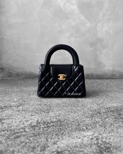 Chanel Small Kelly Shopping Bag in Black Shiny Calfskin and Gold Hardware