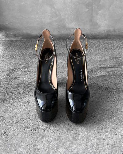 Valentino Garavani Black Patent Tan Leather Go Platform Pumps size 40