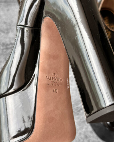 Valentino Garavani Black Patent Tan Leather Go Platform Pumps size 40
