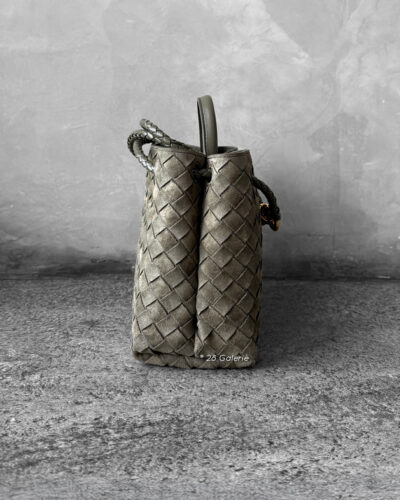 Bottega Veneta Small Andiamo Top Handle Bag in Cypress Intrecciato suede. A refined, structured silhouette showcasing timeless craftsmanship and elegance.