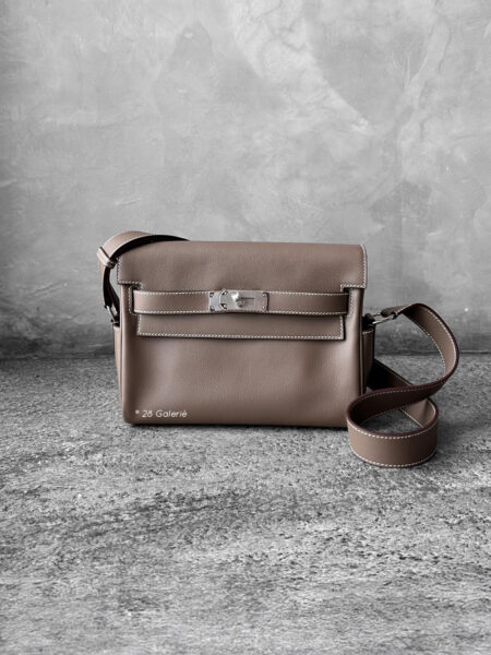 Hermes Etoupe Kelly Messenger Pm Bag Swift Calfskin and Palladium Hardware