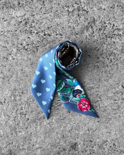 Hermes Blue Tiger Jungle Love Doll Silk Twilly